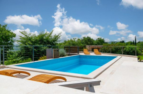 Villa Kamenia